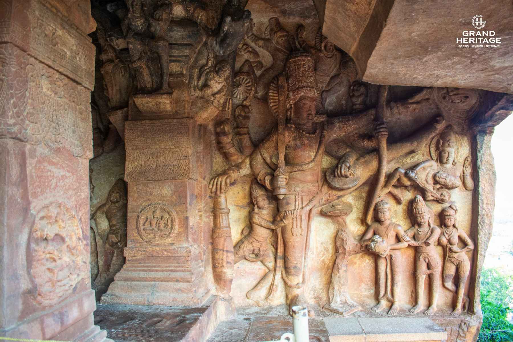 "Raja Ravi Varma, first modern Indian painter, Aadhunik Bhartiya Chitrkar"